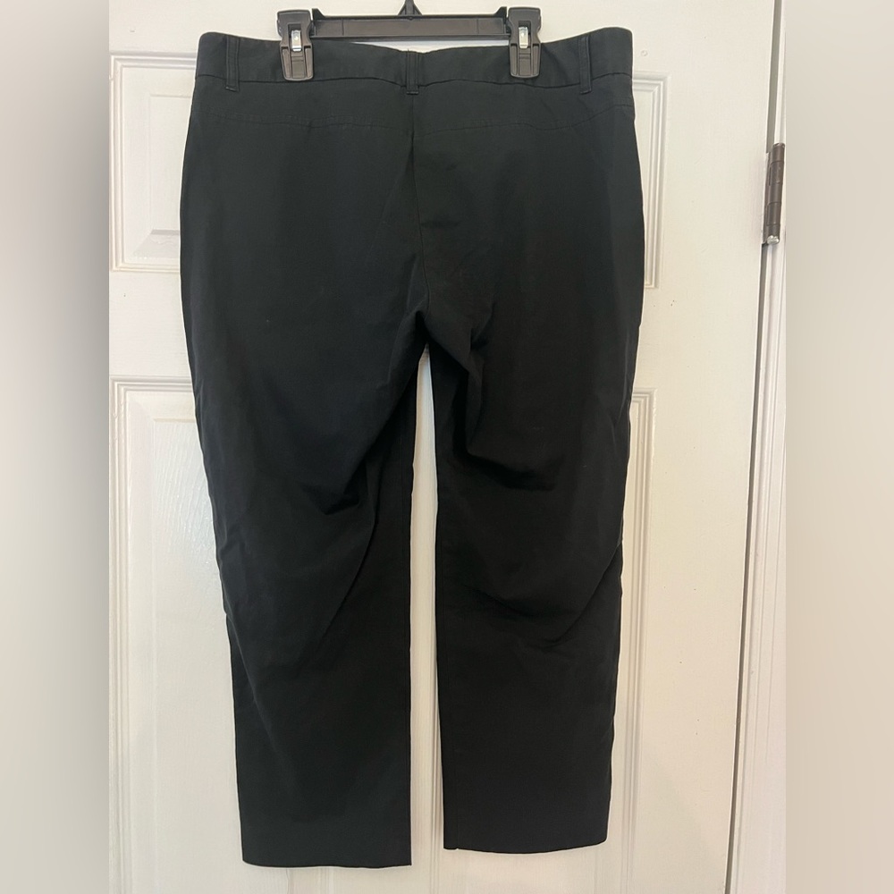 Theory black pants . Size 10